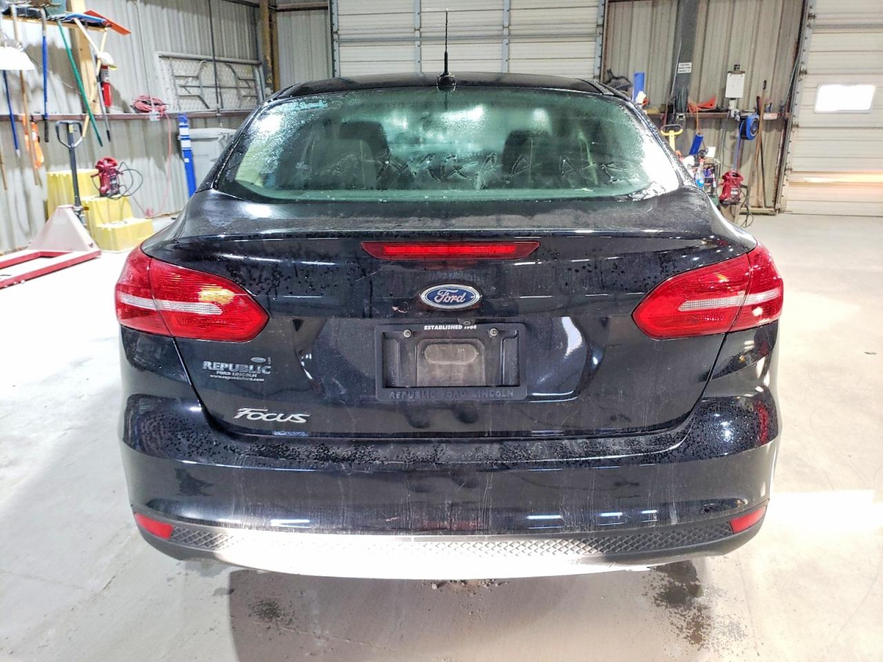 2018 FORD FOCUS S photo 6