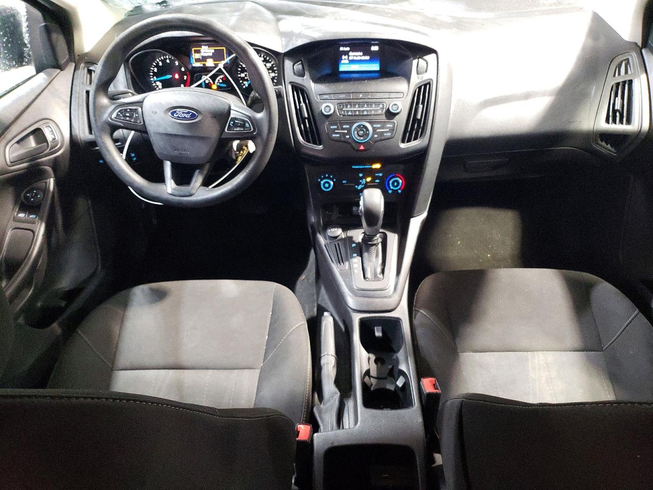 2018 FORD FOCUS S photo 8