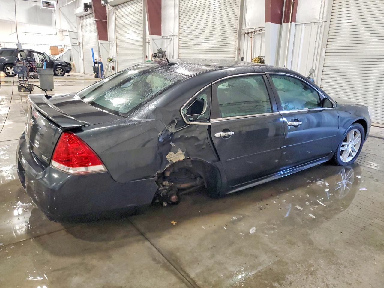 2013 CHEVROLET IMPALA LTZ photo 3