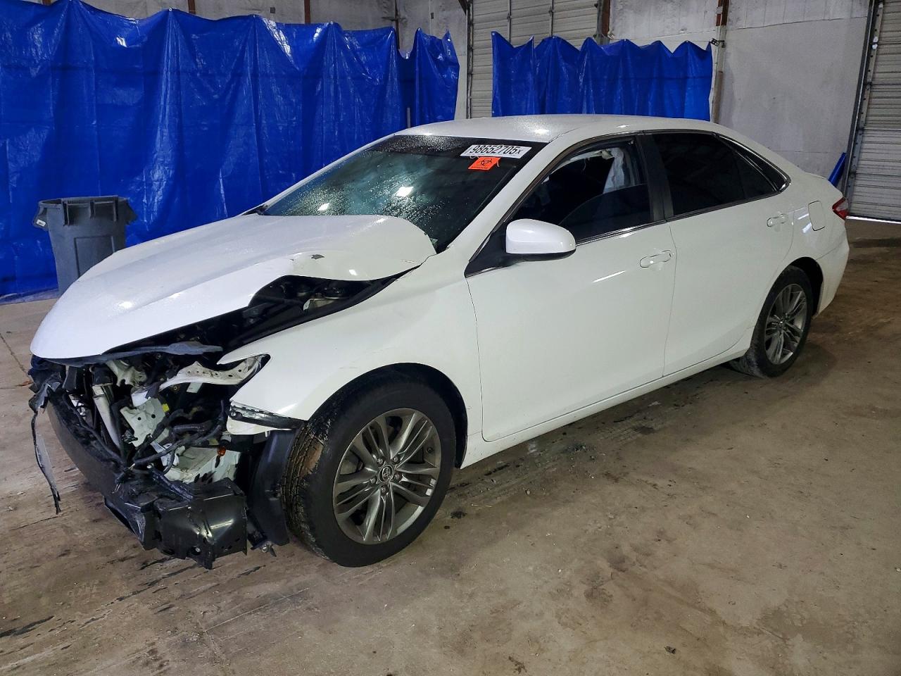 2016 TOYOTA CAMRY