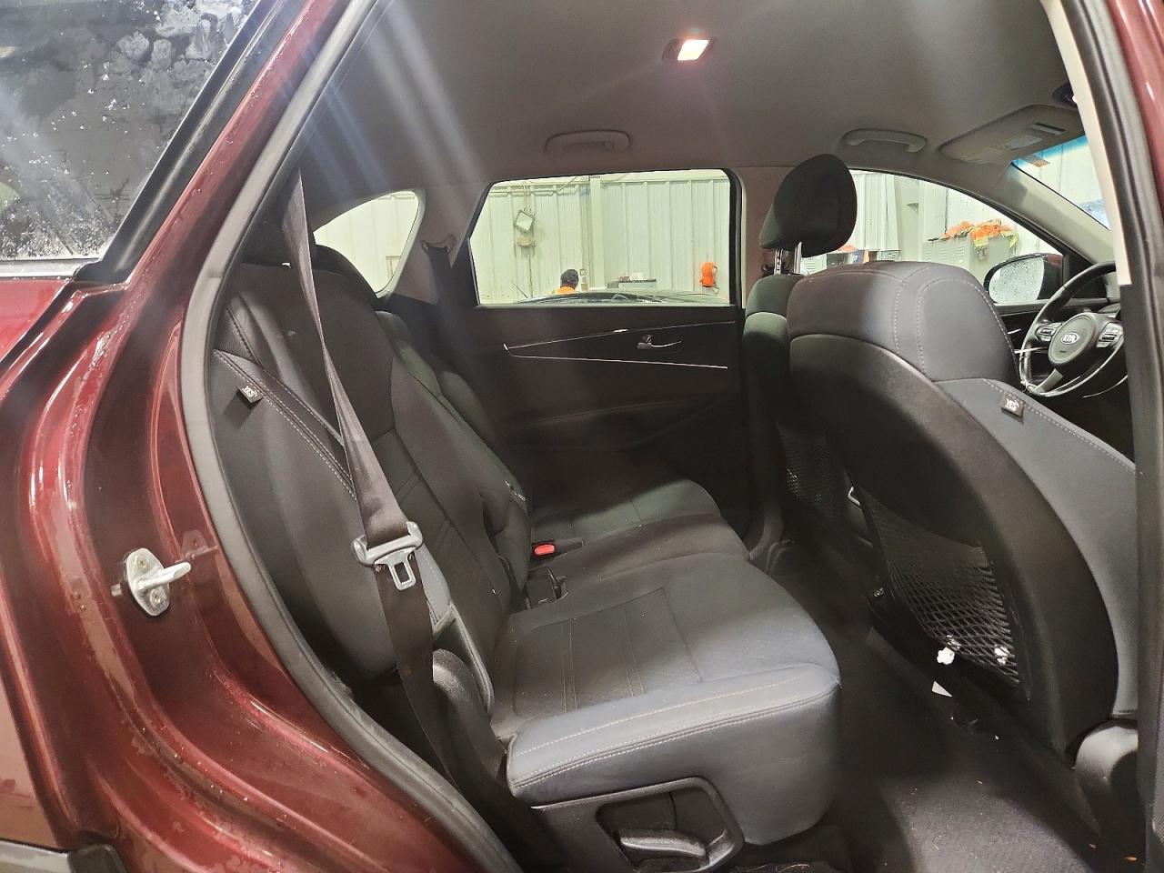 2016 KIA SORENTO LX photo 10