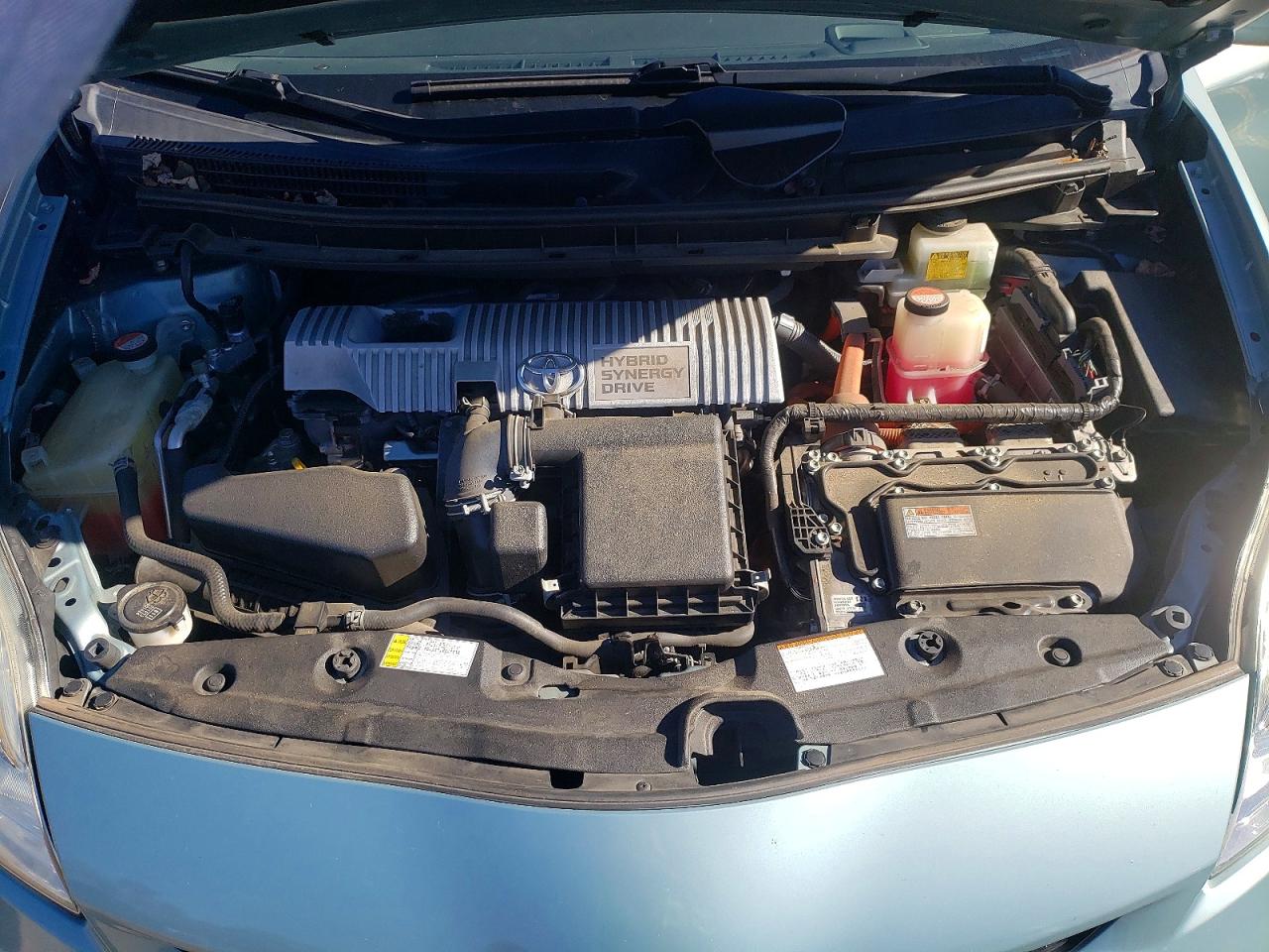 2015 TOYOTA PRIUS photo 11
