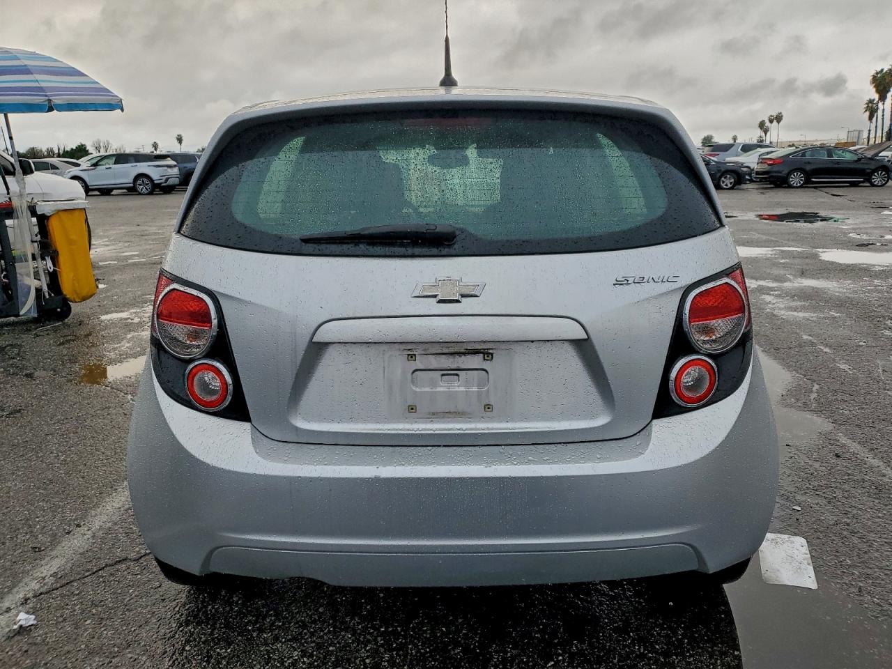 2012 CHEVROLET SONIC LS photo 6