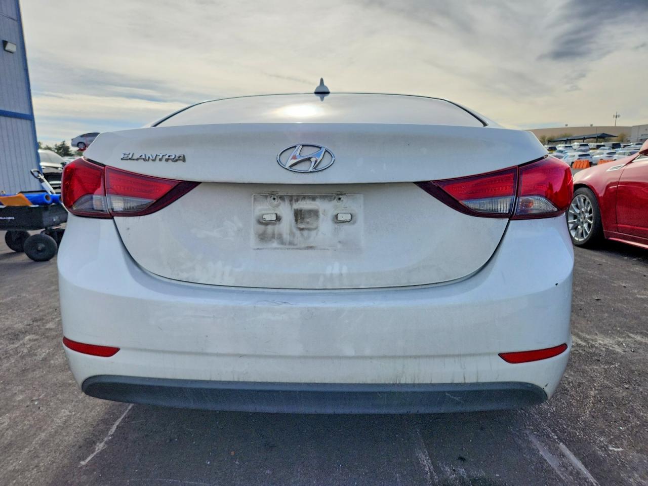 2016 HYUNDAI ELANTRA SE photo 6