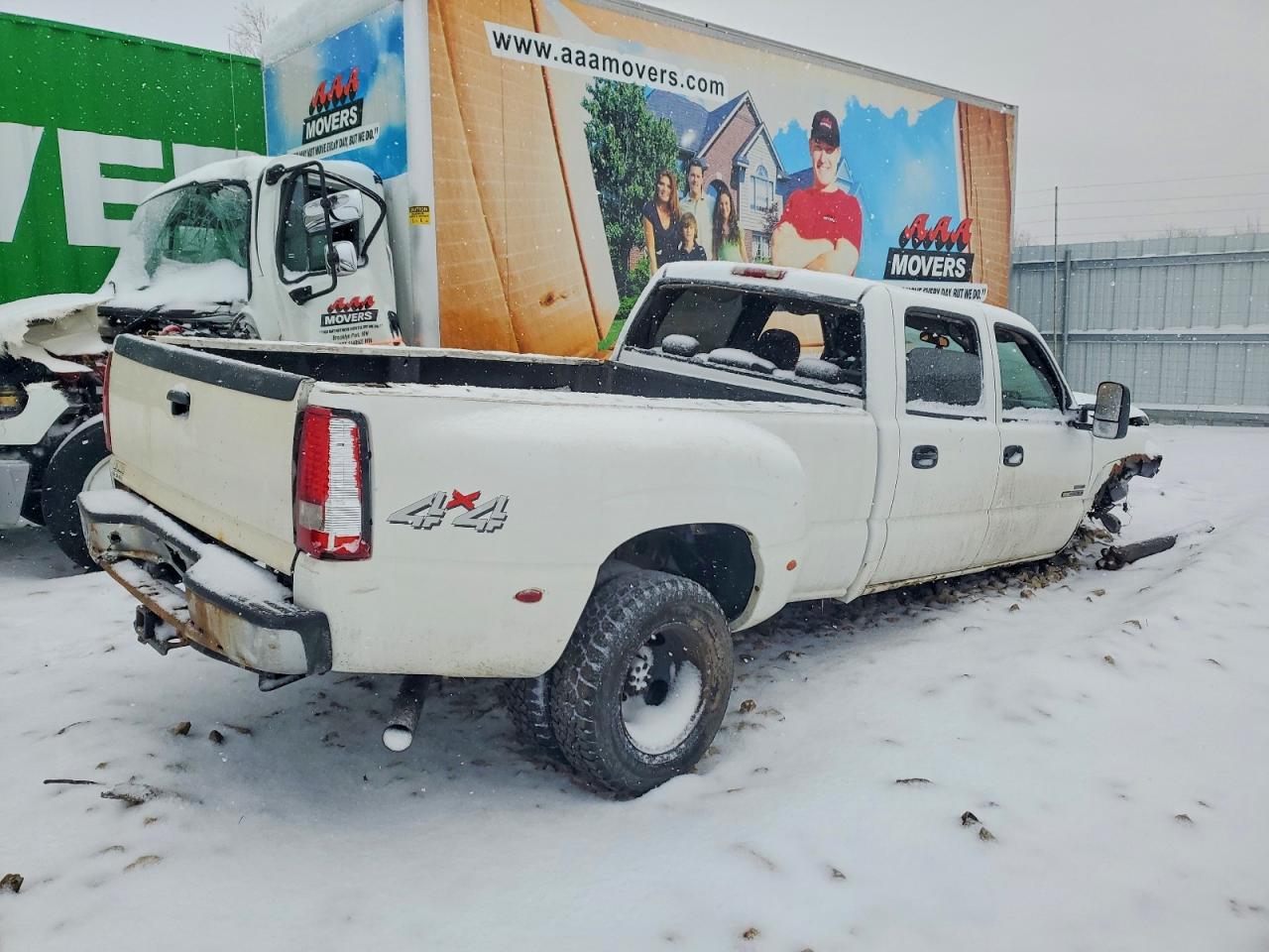 2007 GMC NEW SIERRA K3500 photo 3