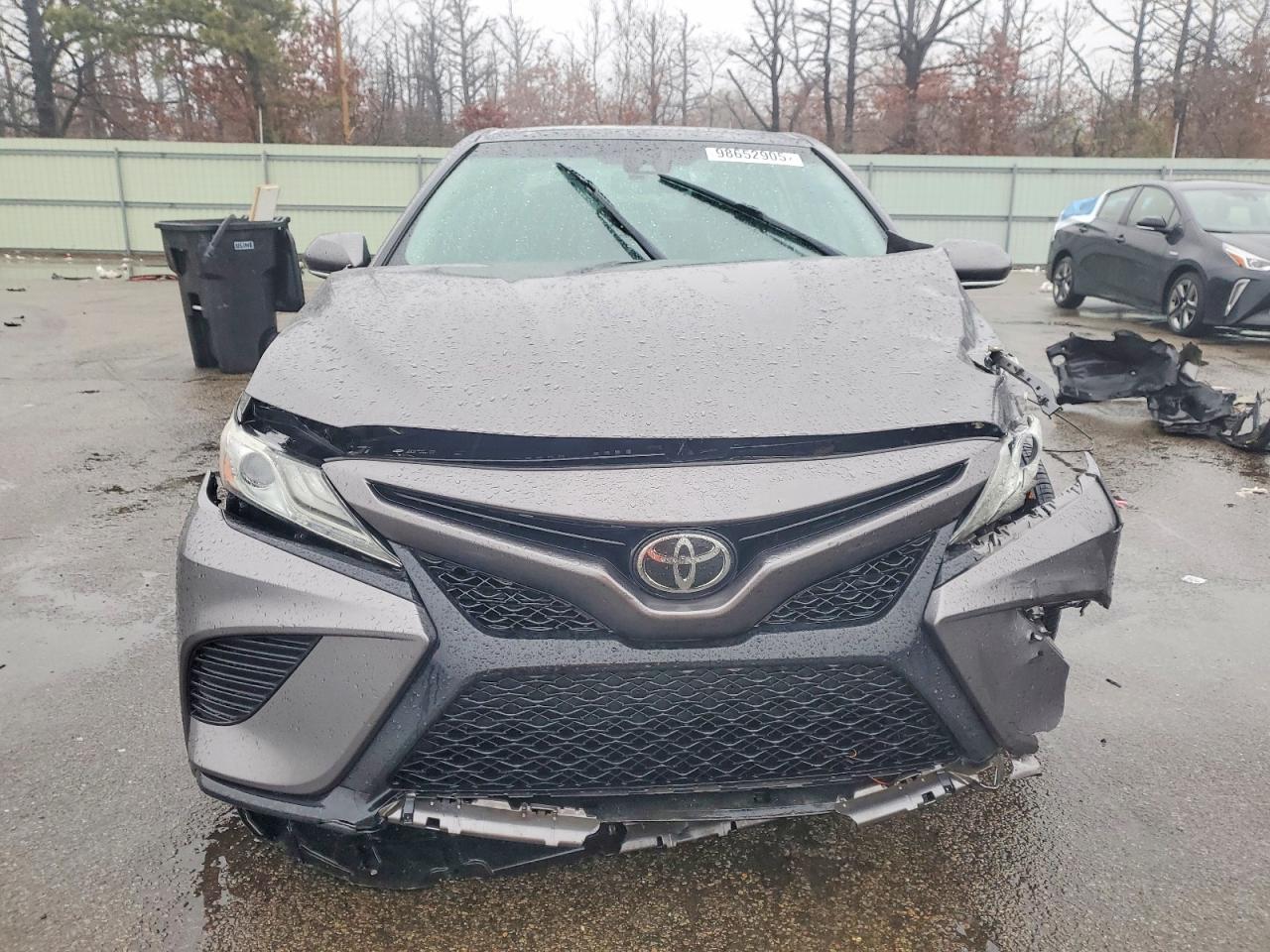 2019 TOYOTA CAMRY XSE photo 5