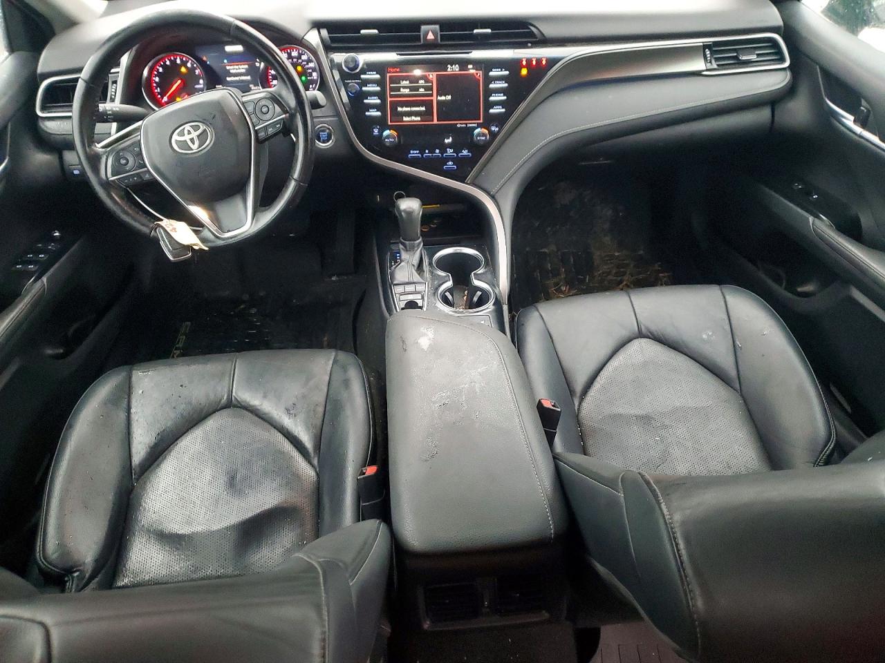 2019 TOYOTA CAMRY XSE photo 8