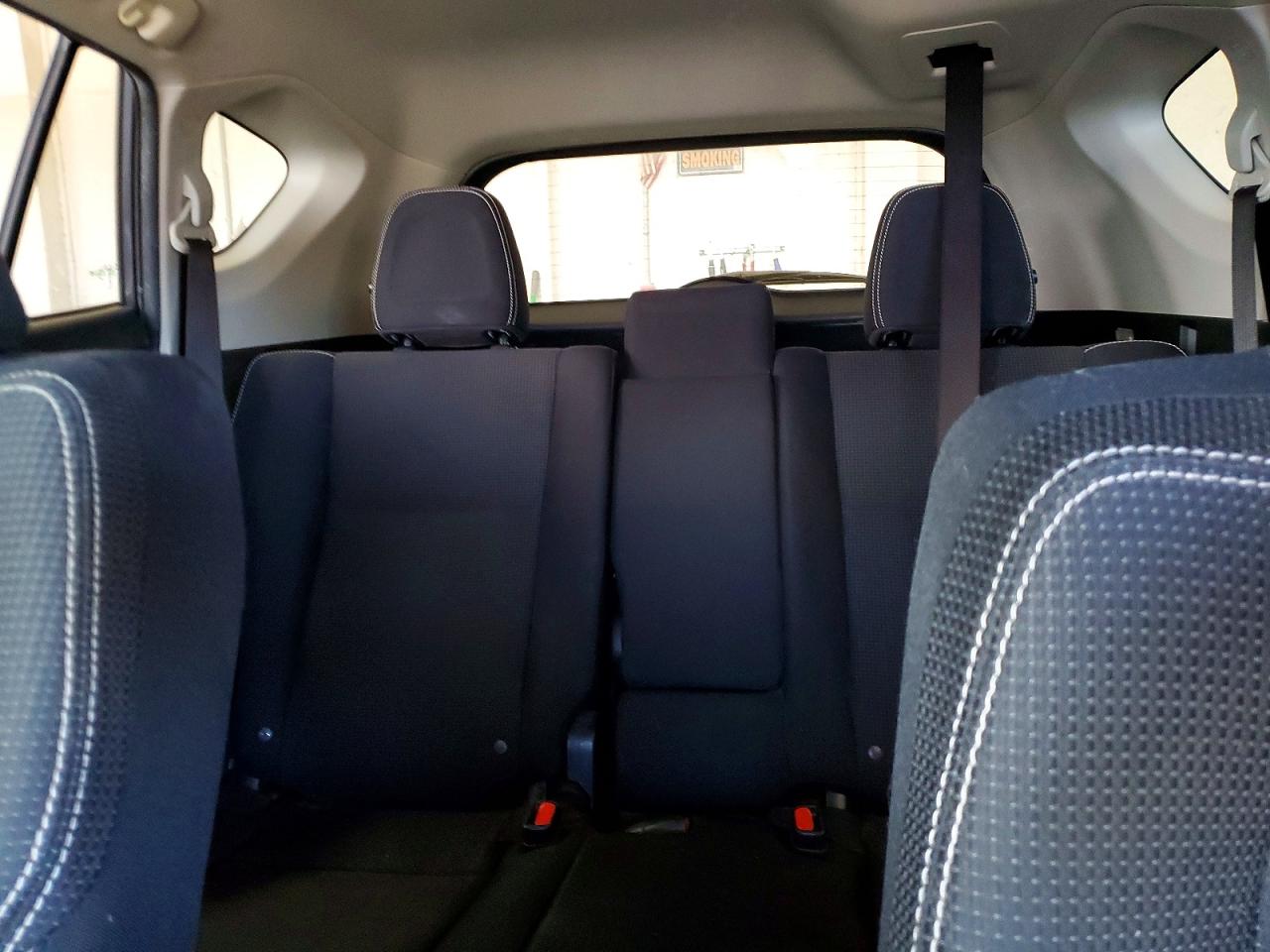 2017 TOYOTA RAV4 XLE photo 10