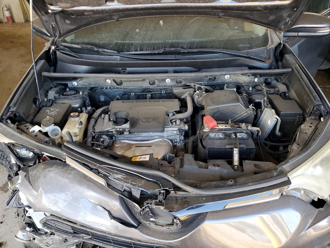 2017 TOYOTA RAV4 XLE photo 12