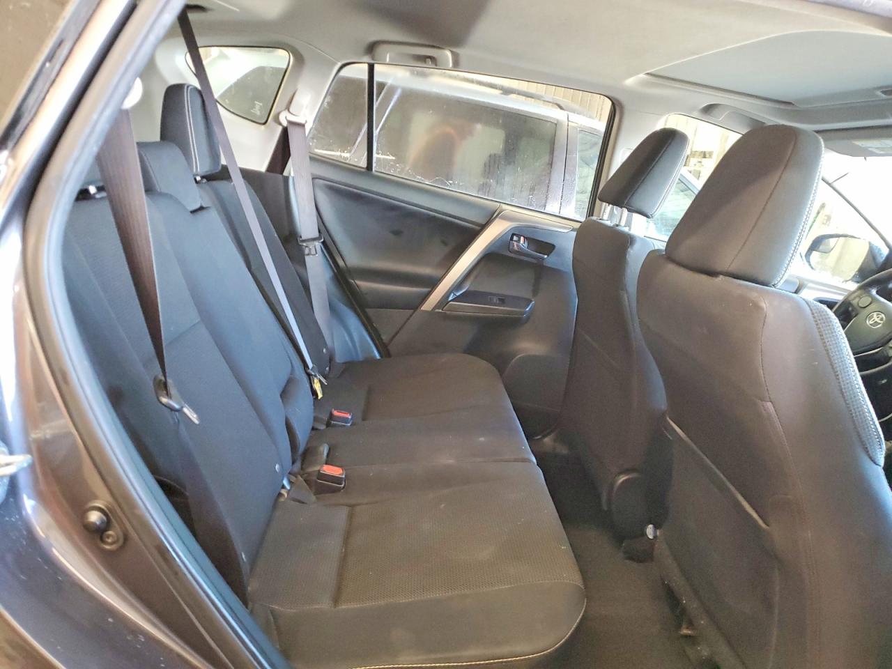2017 TOYOTA RAV4 XLE photo 11