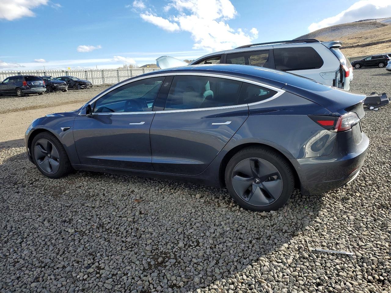 2020 TESLA MODEL 3 photo 2