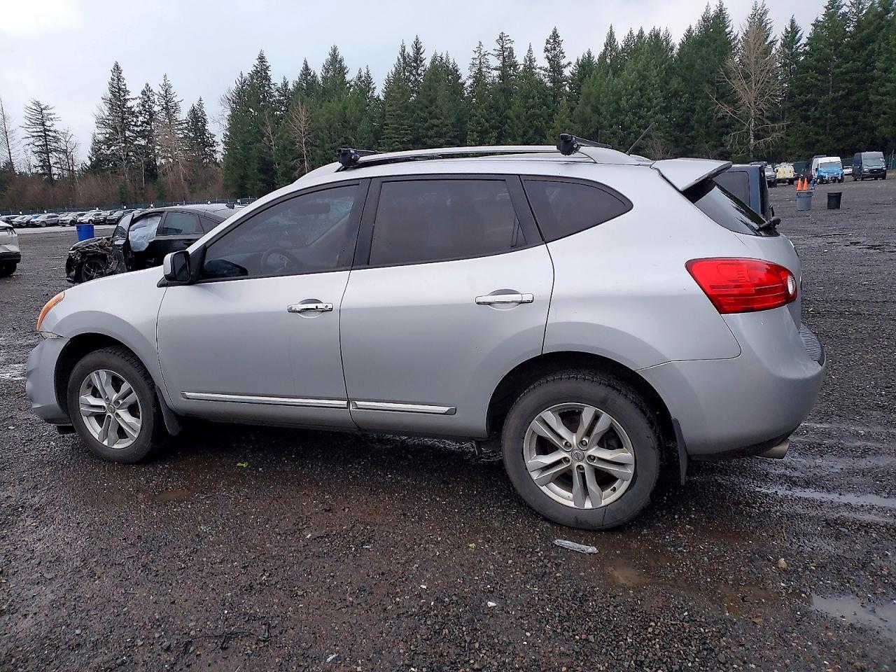 2013 NISSAN ROGUE S photo 2