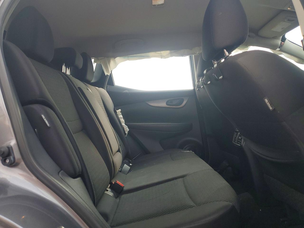 2020 NISSAN ROGUE SPORT S photo 10