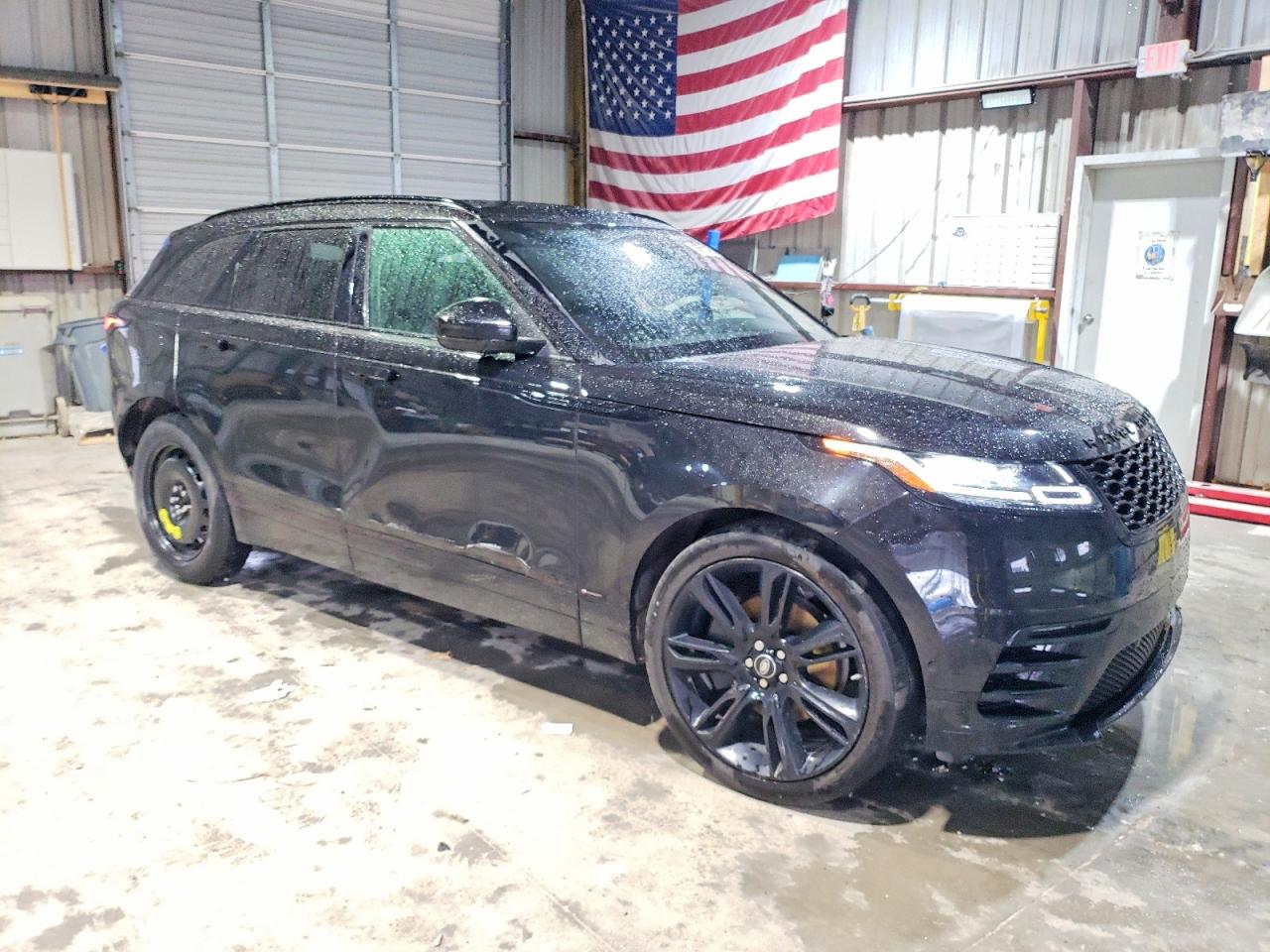 2018 LAND ROVER RANGE ROVER VELAR R-DYNAMIC HSE photo 4