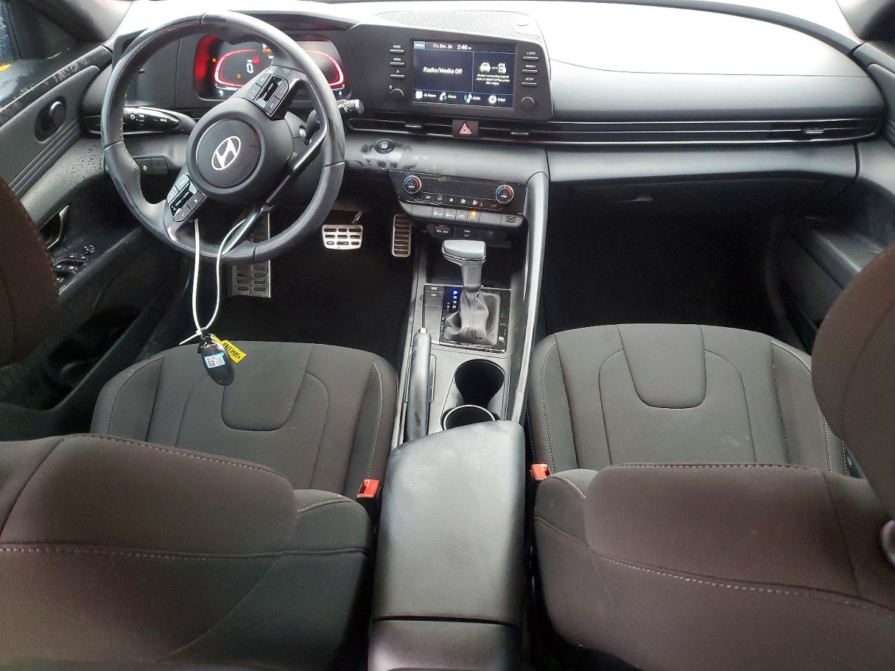 2025 HYUNDAI ELANTRA SEL SPORT photo 8