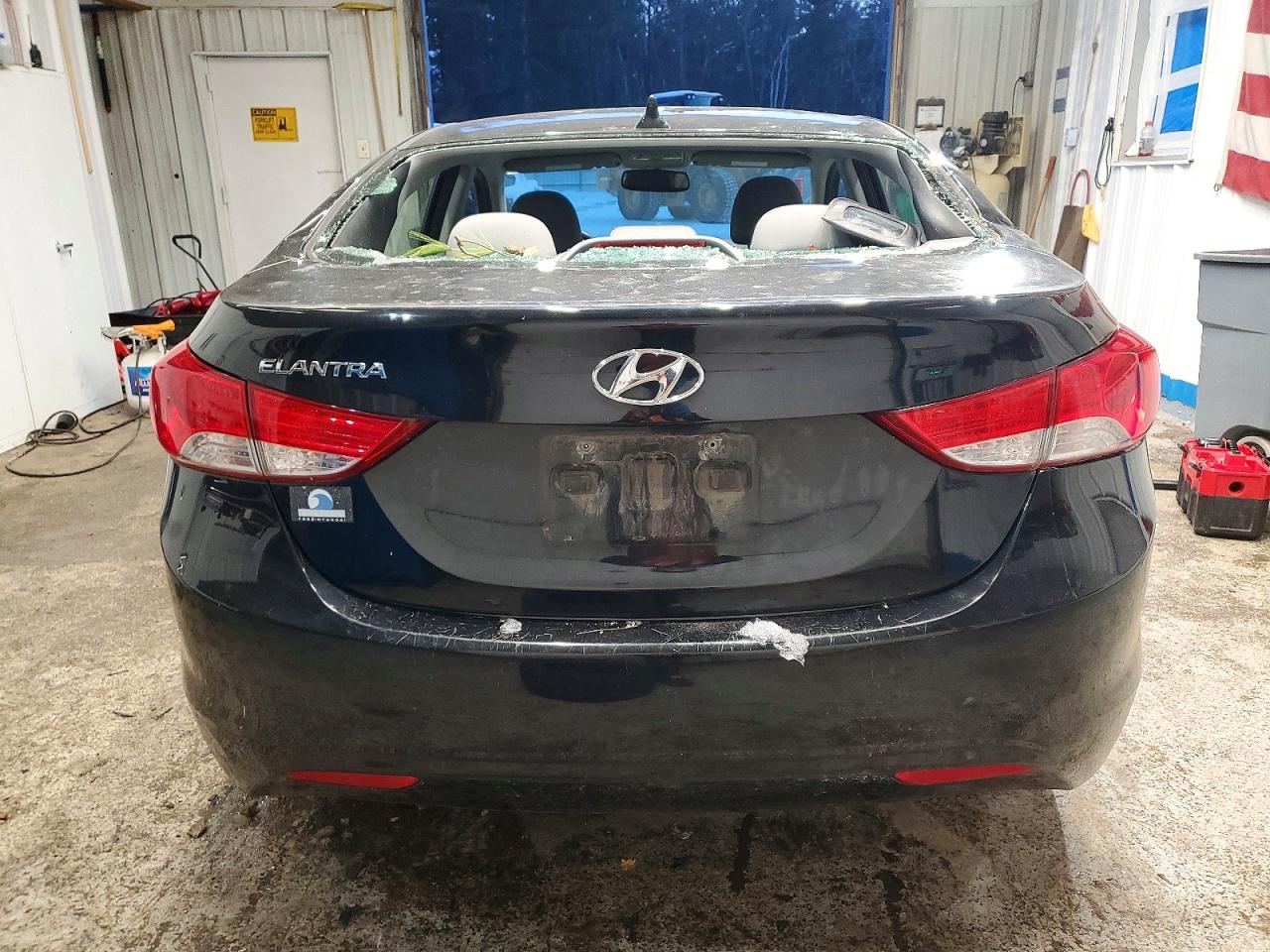 2013 HYUNDAI ELANTRA GLS photo 6