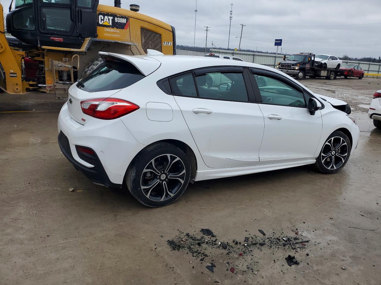 2019 CHEVROLET CRUZE LT photo 3