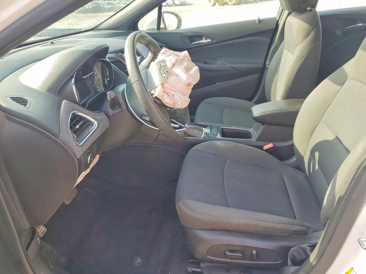 2019 CHEVROLET CRUZE LT photo 7
