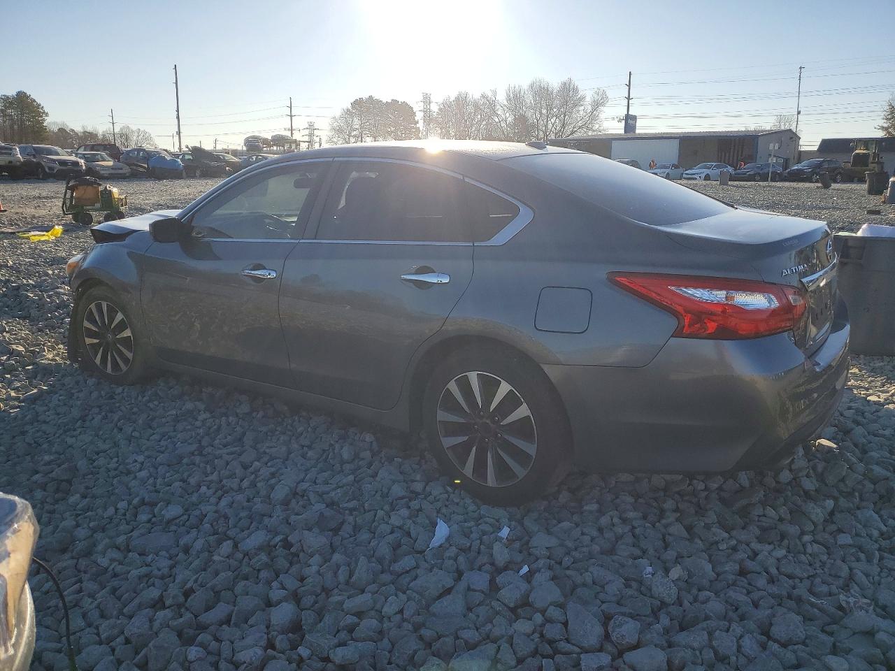 2017 NISSAN ALTIMA 2.5 photo 2
