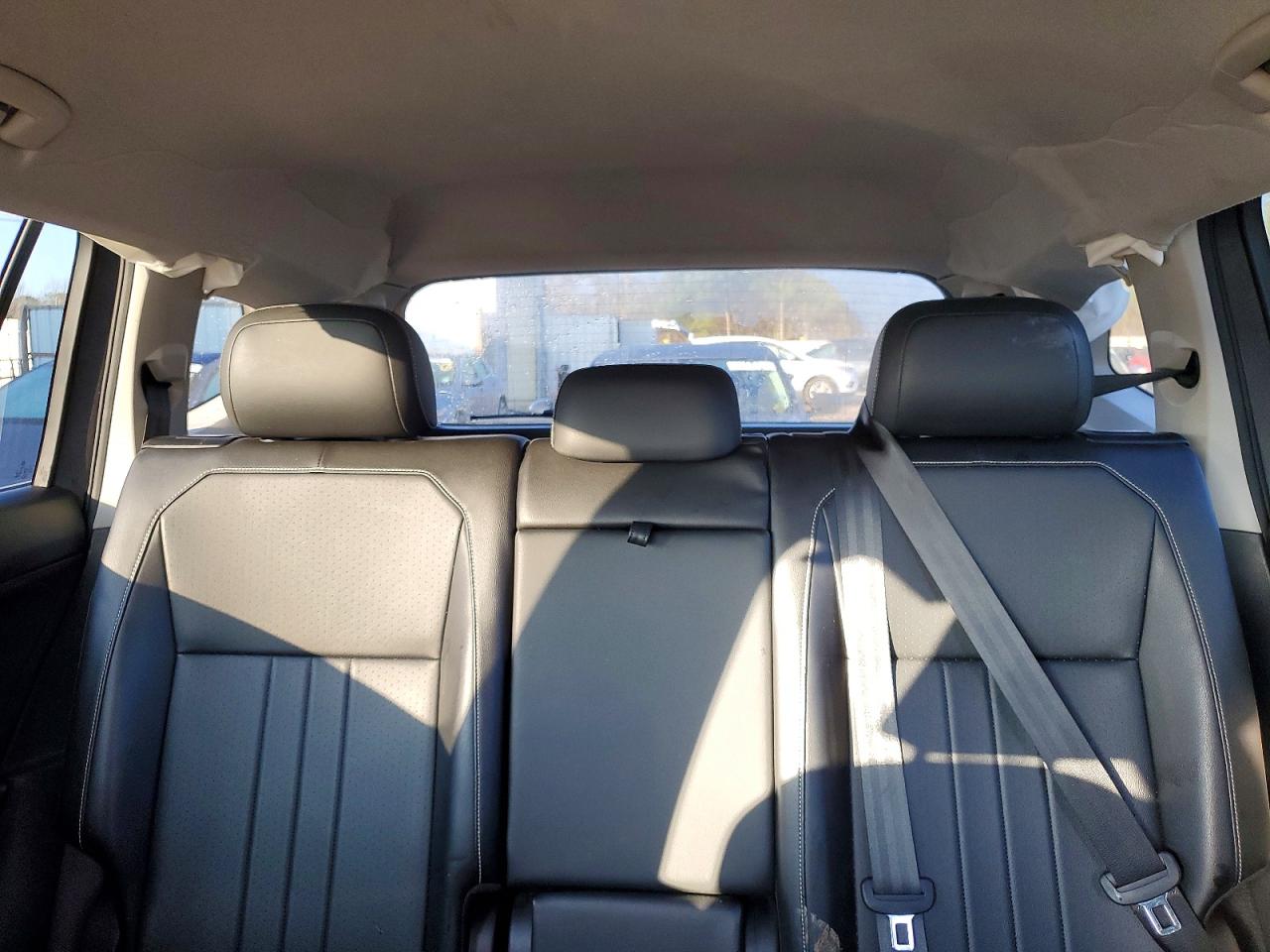 2024 VOLKSWAGEN TIGUAN SE photo 10