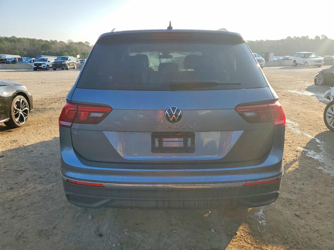 2024 VOLKSWAGEN TIGUAN SE photo 6