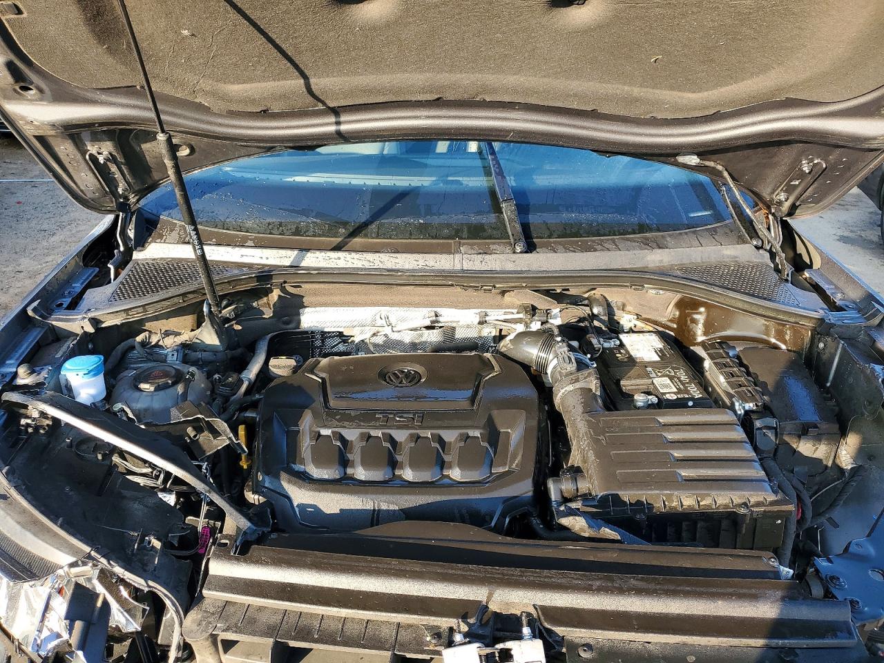 2024 VOLKSWAGEN TIGUAN SE photo 12