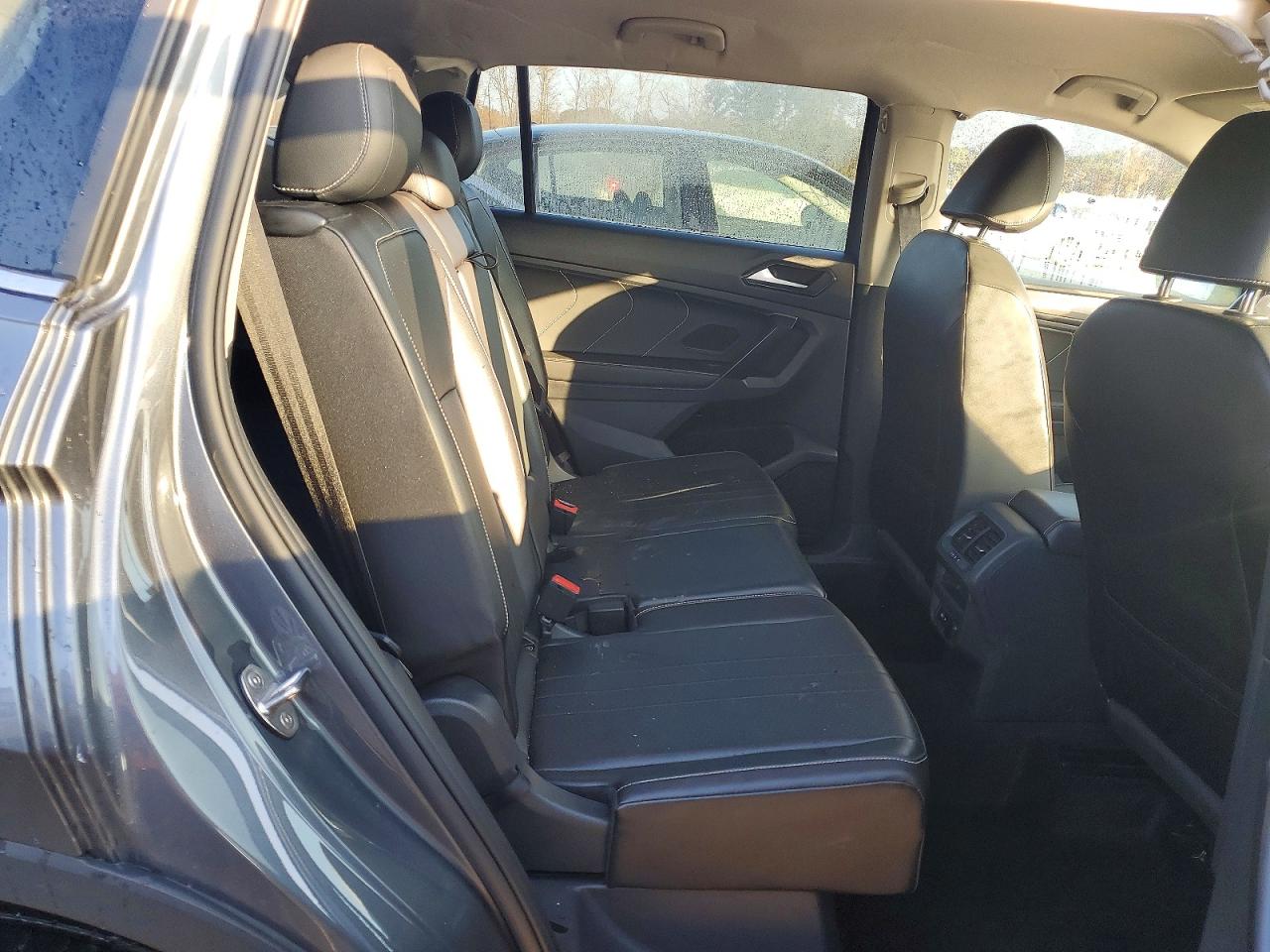 2024 VOLKSWAGEN TIGUAN SE photo 11