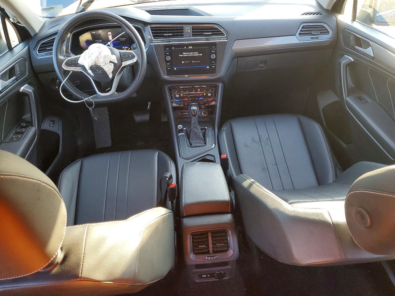 2024 VOLKSWAGEN TIGUAN SE photo 8