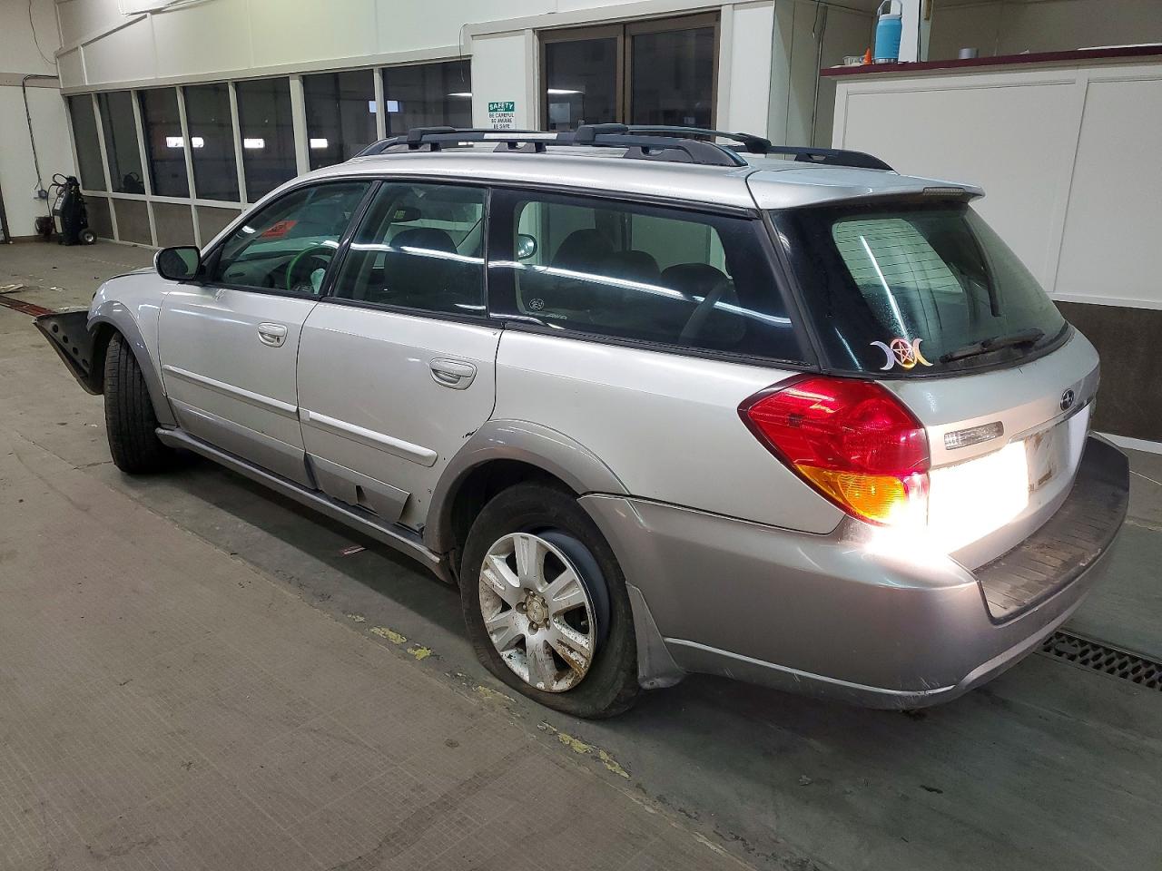 2005 SUBARU LEGACY OUTBACK 2.5I LIMITED photo 2
