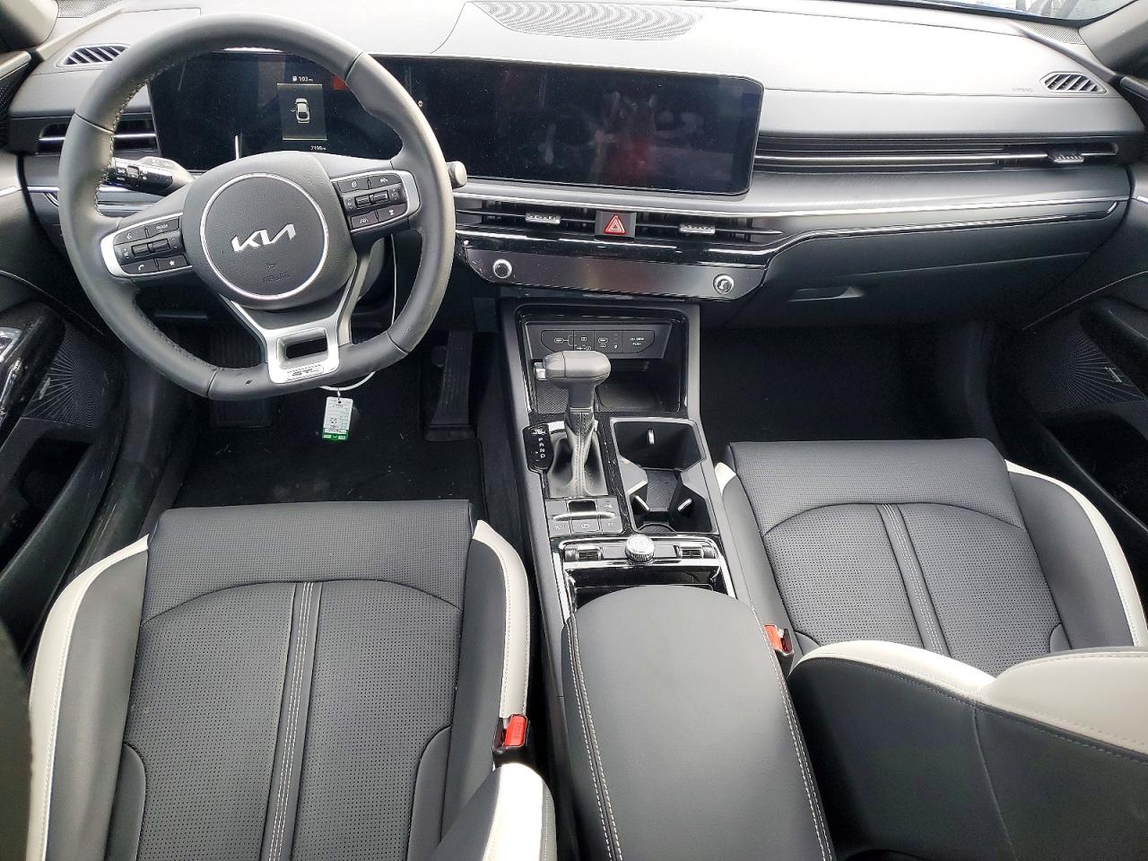 2025 KIA K5 GT LINE photo 8
