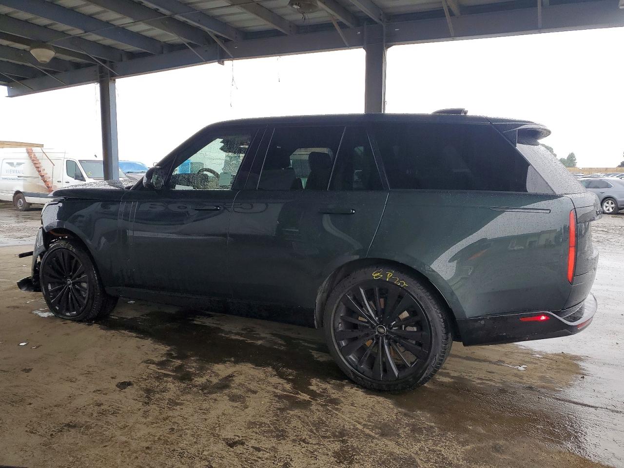 2024 LAND ROVER RANGE ROVER SE photo 2