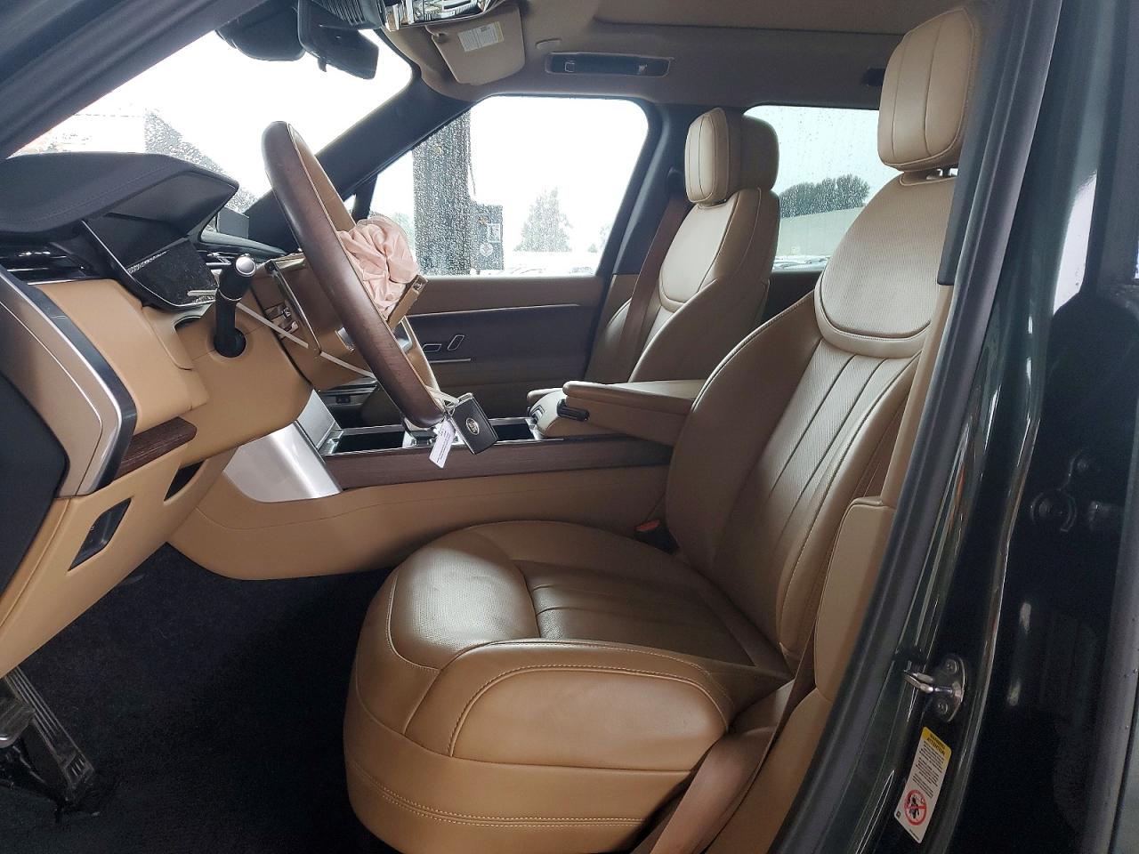 2024 LAND ROVER RANGE ROVER SE photo 7