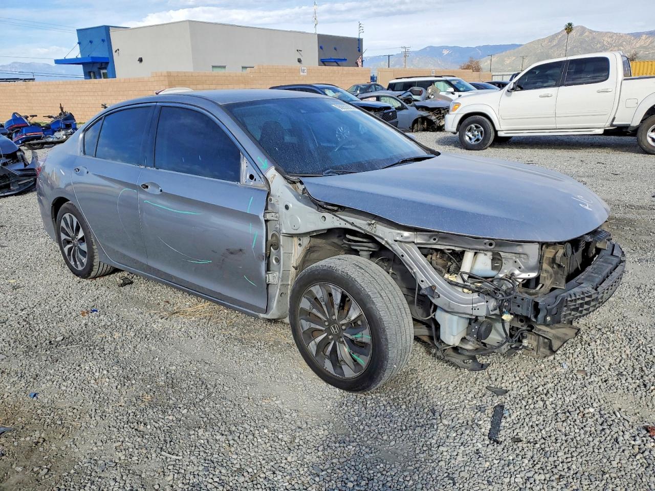 2017 HONDA ACCORD HYBRID photo 4