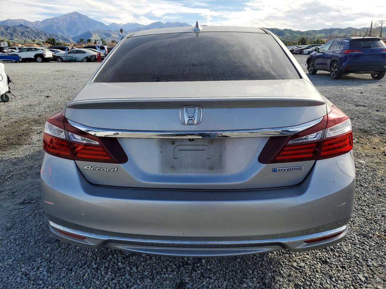 2017 HONDA ACCORD HYBRID photo 6
