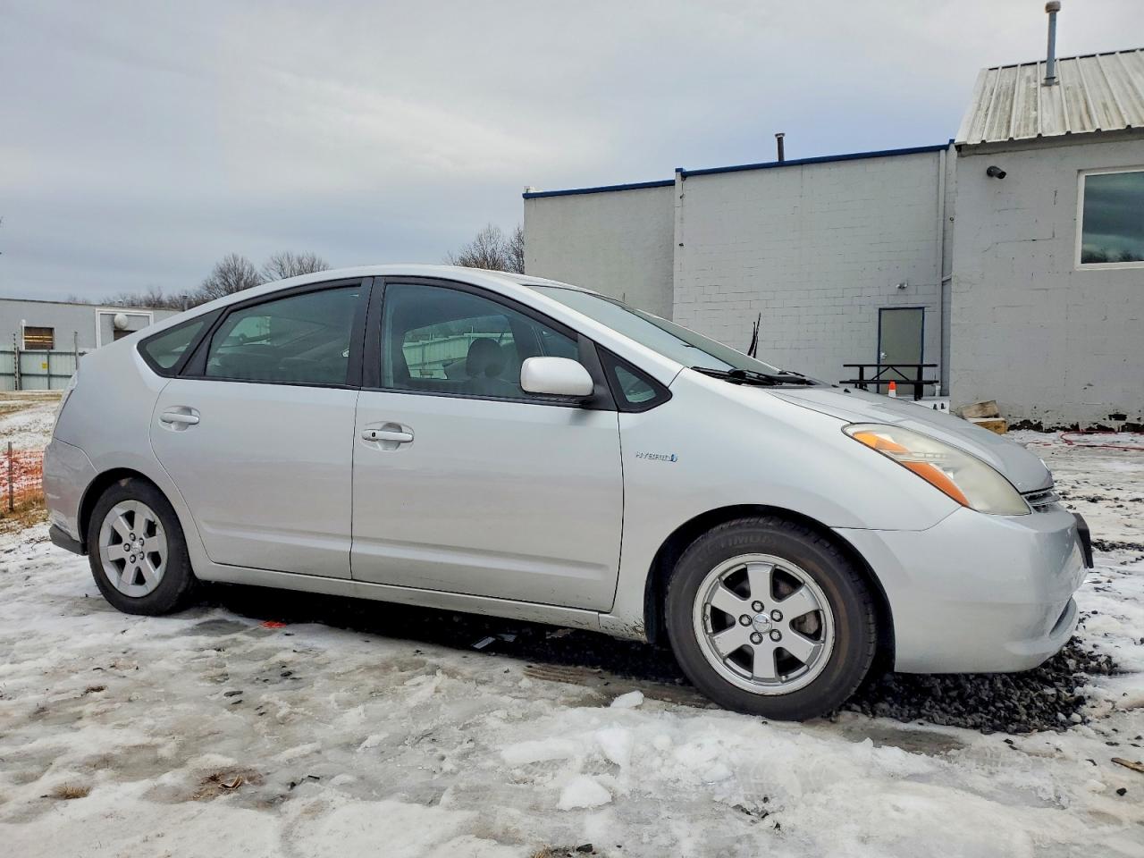 2009 TOYOTA PRIUS BASE photo 4