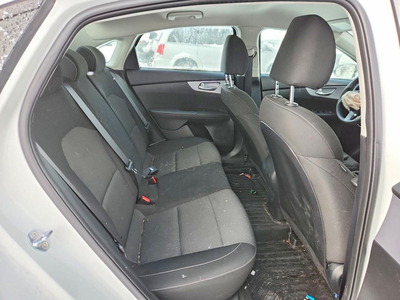 2024 KIA FORTE LX photo 10