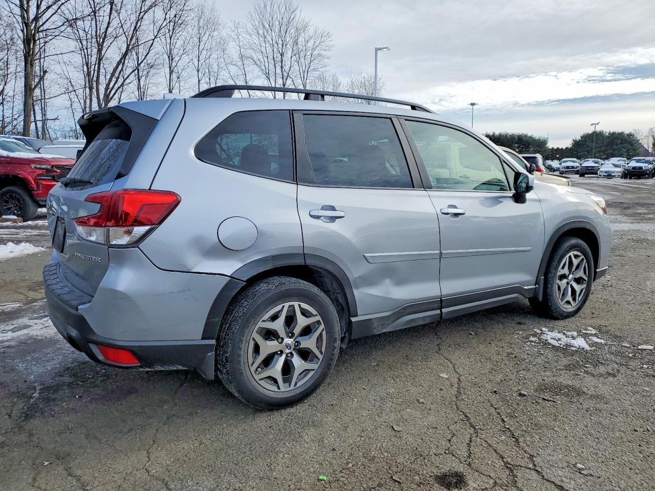 2021 SUBARU FORESTER PREMIUM photo 3