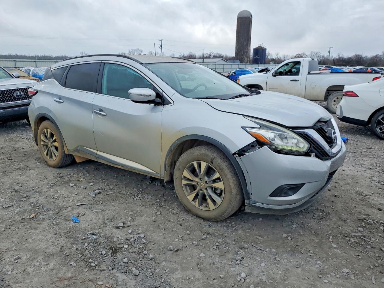 2015 NISSAN MURANO S photo 4