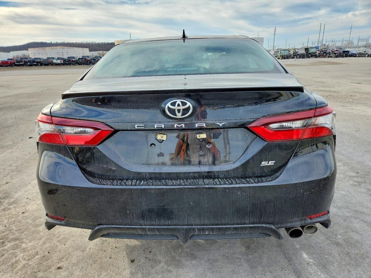 2023 TOYOTA CAMRY SE NIGHT SHADE photo 6