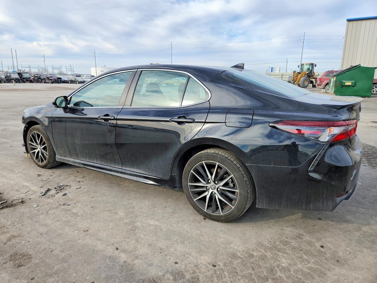 2023 TOYOTA CAMRY SE NIGHT SHADE photo 2