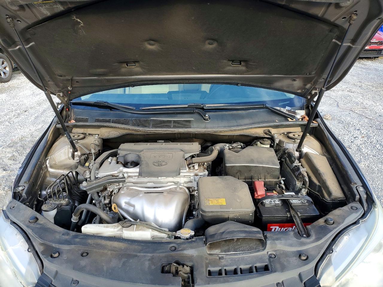 2015 TOYOTA CAMRY LE photo 11