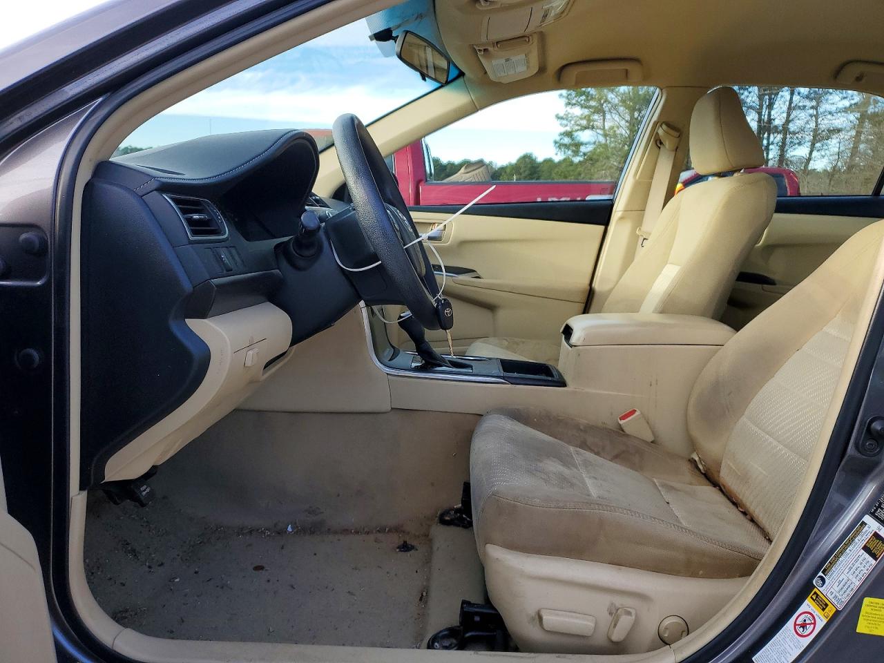 2015 TOYOTA CAMRY LE photo 7