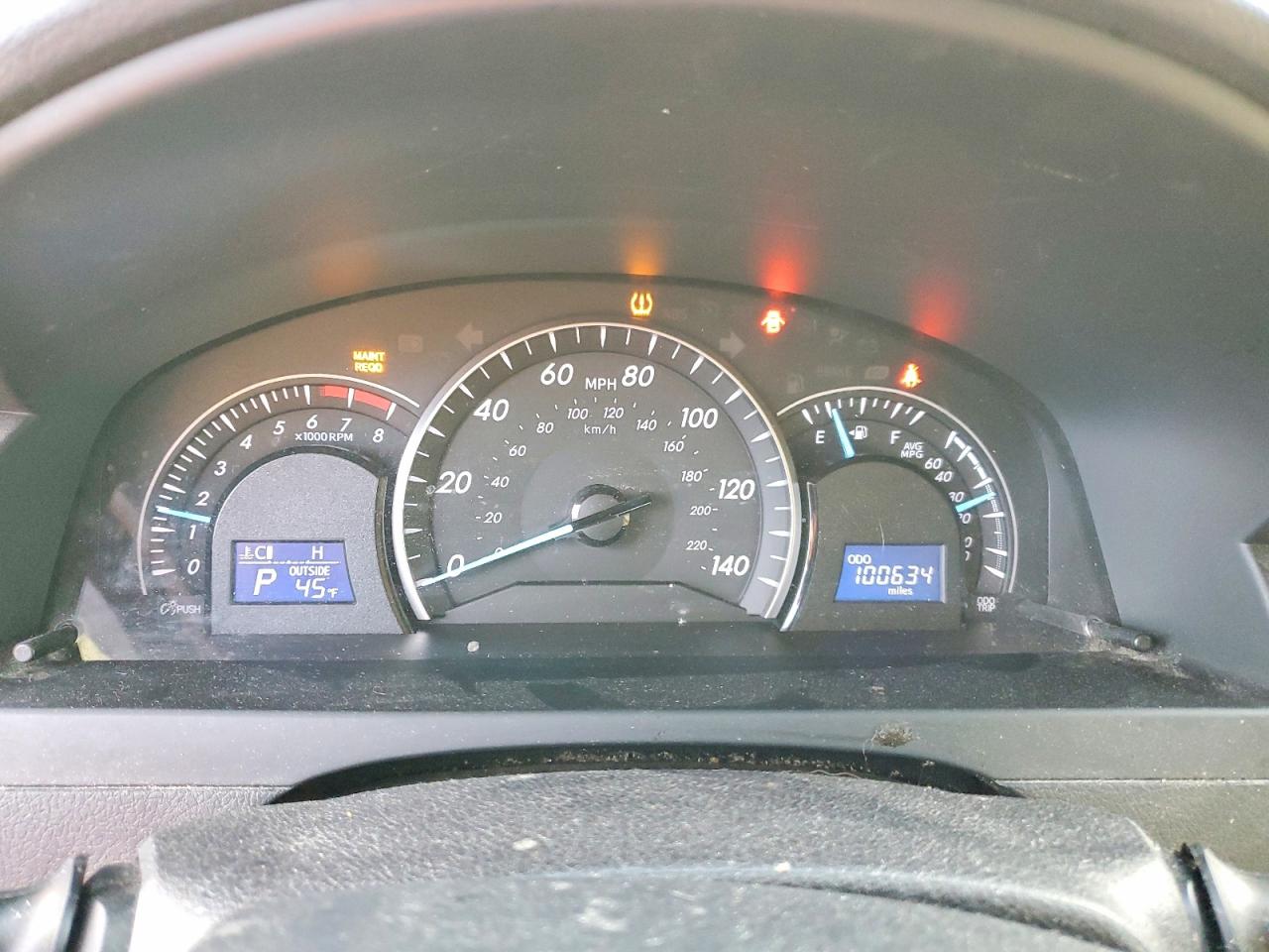 2015 TOYOTA CAMRY LE photo 9