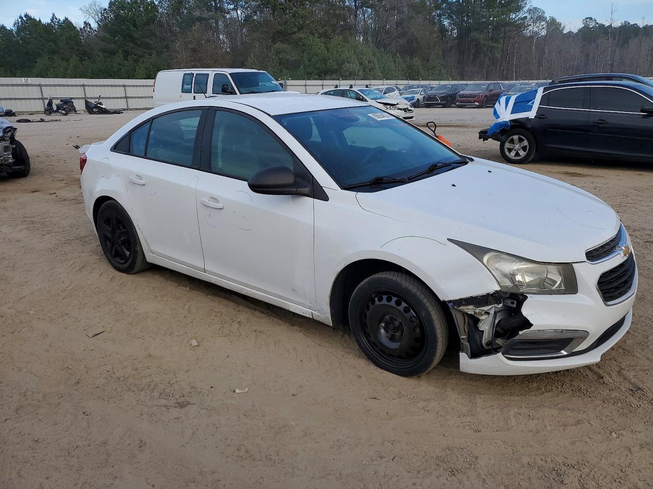 2016 CHEVROLET CRUZE LIMITED LS photo 4