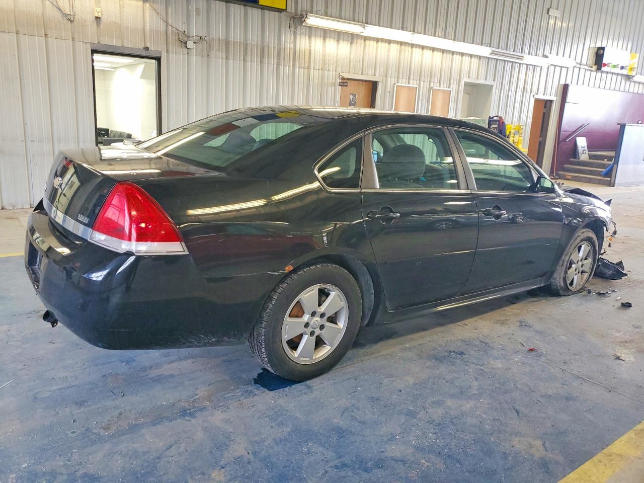 2011 CHEVROLET IMPALA LT photo 3
