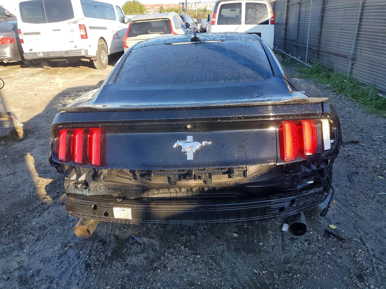 2016 FORD MUSTANG photo 6