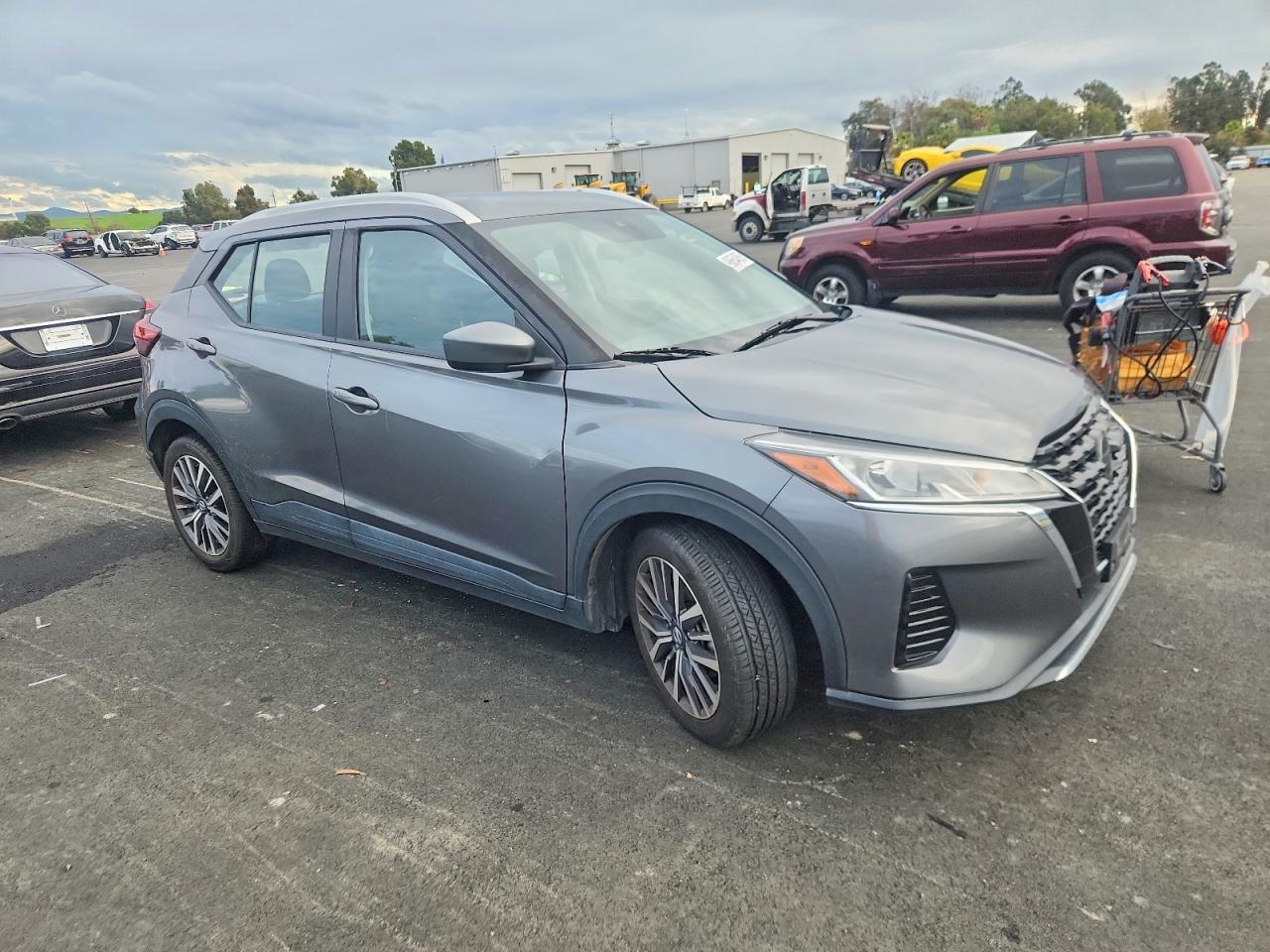 2021 NISSAN KICKS SV photo 4