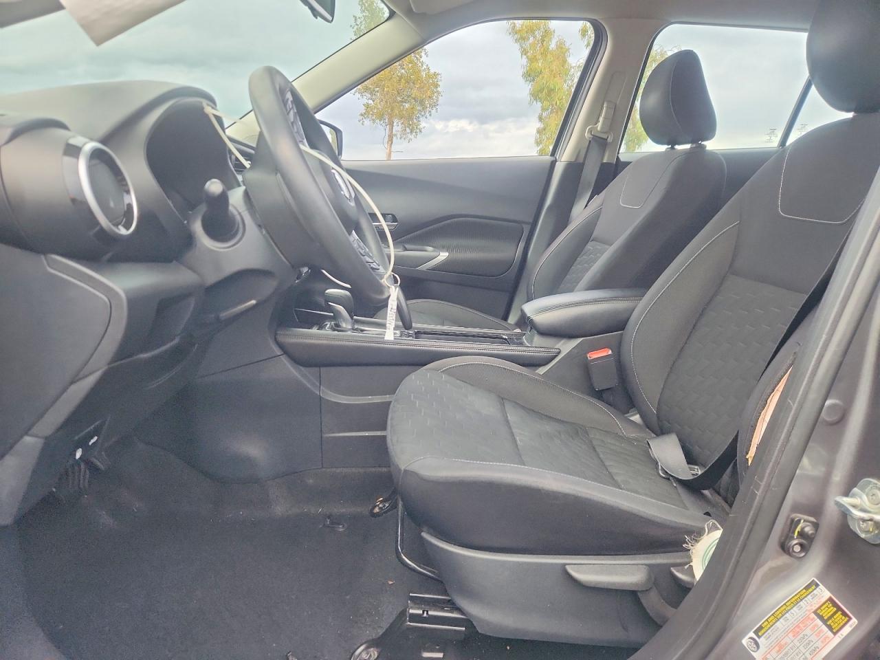 2021 NISSAN KICKS SV photo 7