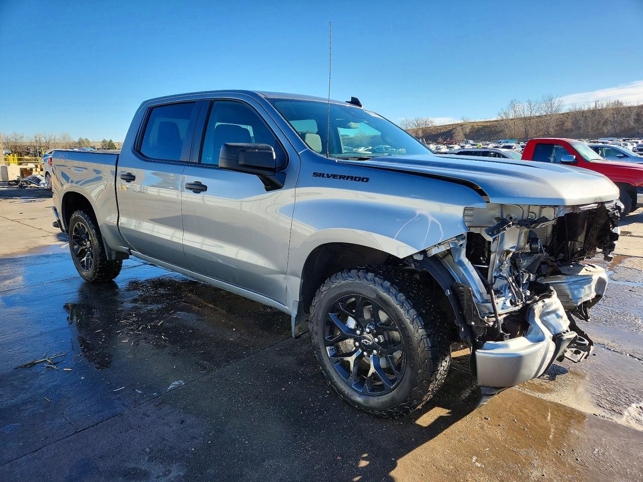 2024 CHEVROLET SILVERADO K1500 CUSTOM photo 4