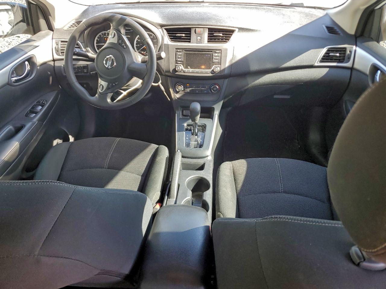 2018 NISSAN SENTRA S photo 8